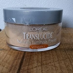 NWT Loreal Translucide Naturally Luminous Loose Powder.